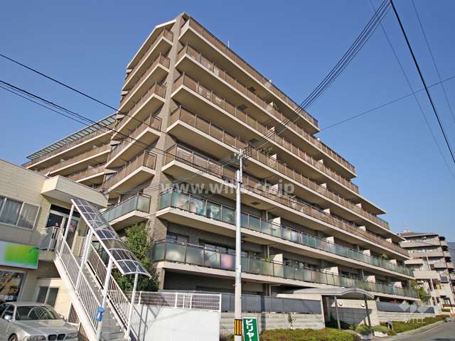 藤和タイブタウン六甲石屋川公園の外観(南東側から)