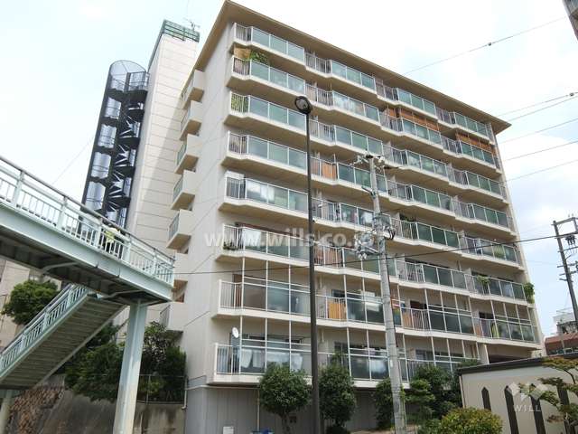 日商岩井西灘マンションの外観（西側から）