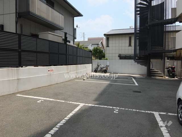 敷地内駐車場（平面式）