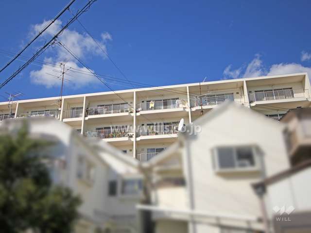 日生六甲長峰コーポラスの外観(南側から)