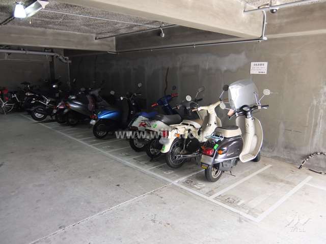 バイク置場