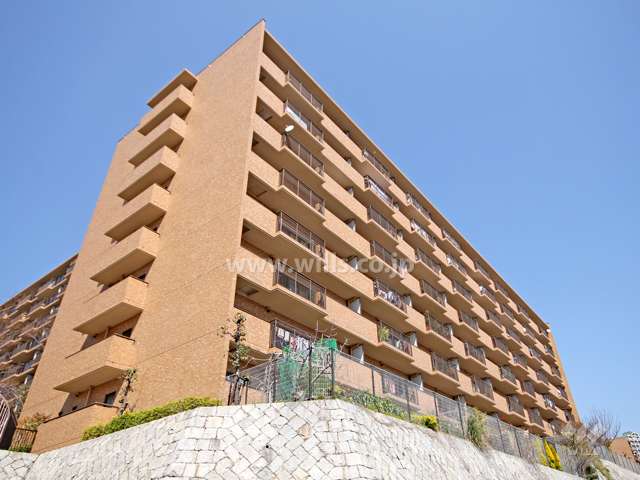 六甲グランドヒルズ2号館の外観(南側から)