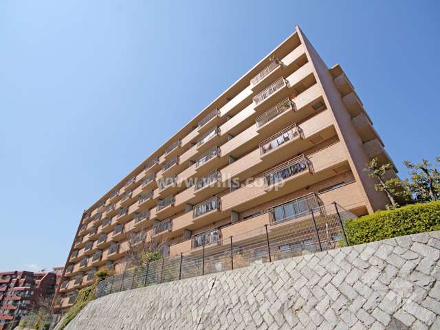 六甲グランドヒルズ2号館の外観(南東側から)