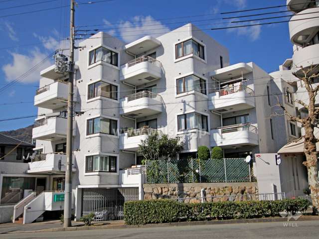 六甲コートハウスの外観(南東側から)