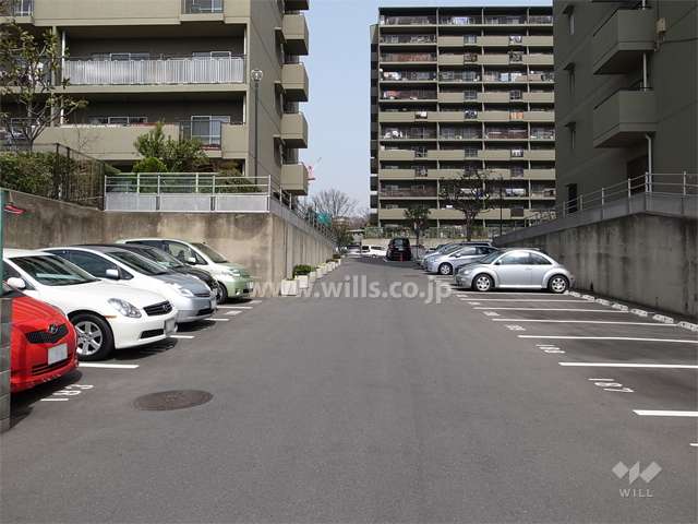 敷地内駐車場（屋外平面式）