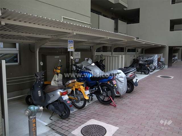 バイク置き場