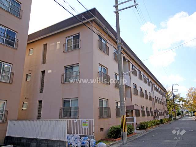 六甲ビューハイツB棟の外観(北東側から)