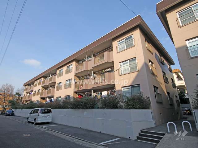 六甲ビューハイツＣ棟の外観(南東側から)