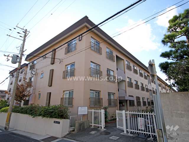 六甲ビューハイツD棟の外観(北東側から)