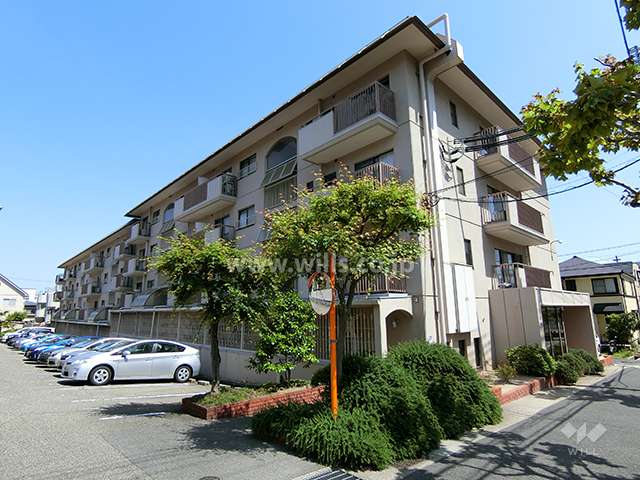 六甲レックスマンションの外観（北西側から）