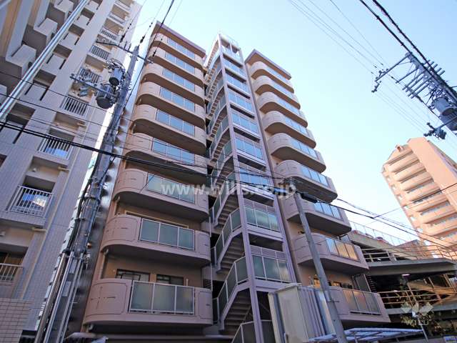 六甲道ロイヤルマンションの外観(北東側から)