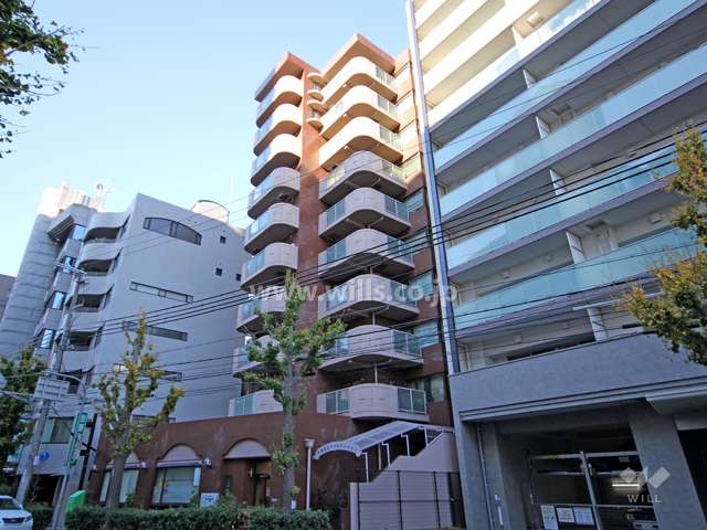 六甲道ロイヤルマンションの外観(南東側から)