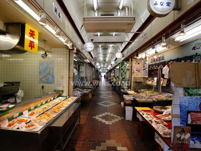 畑原市場の様子