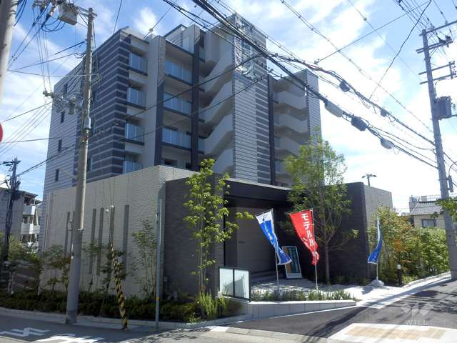 パークホームズ御影塚町の外観（北西側から）
