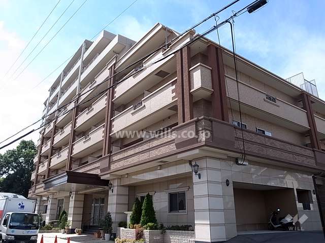 ディナスティマチュレ吹田千里丘の外観（南東側から）