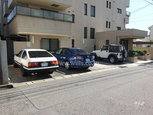 敷地内駐車場（屋外平面式）