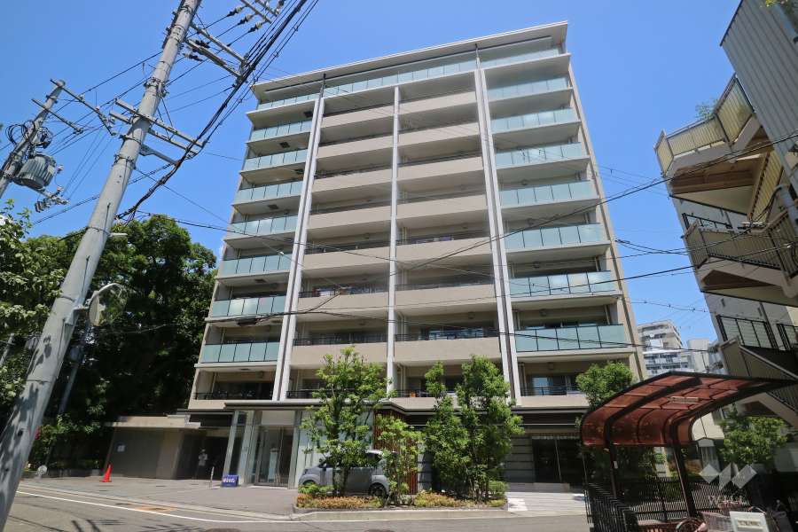 プラウド西宮松原町の外観（南側から）