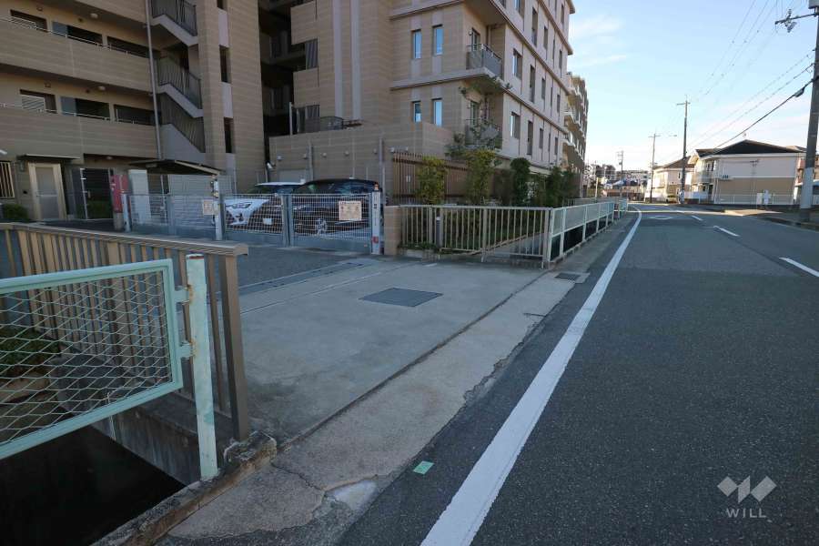 駐車場の出入口