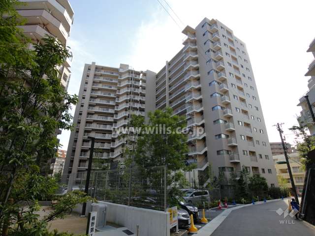 ブランズ宝塚梅野町の外観（西側から）