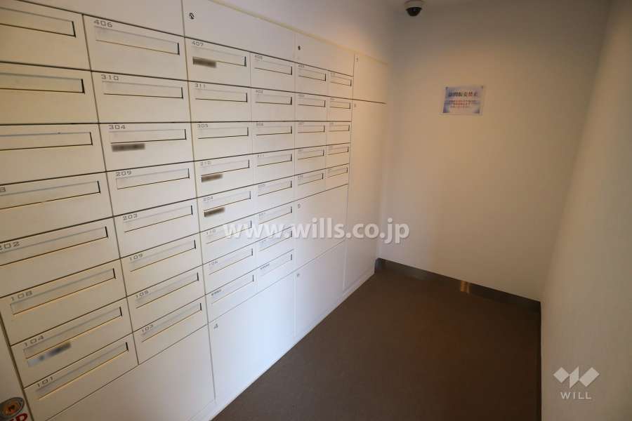 共用ポストと宅配ボックス