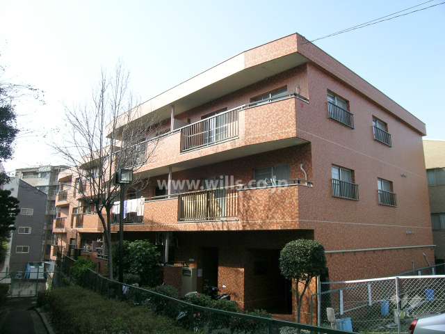 ライオンズマンション桃山台の外観（南東側から）