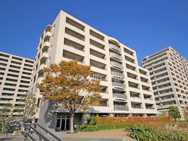 摩耶シーサイドプレイス　フェアコースト2番館の外観(南西側から)