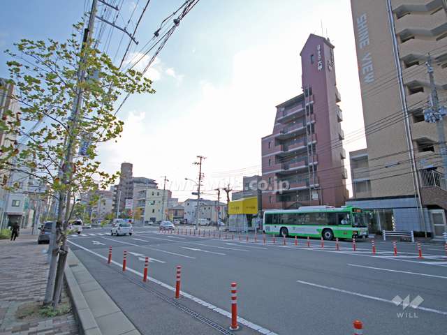 敷地北側の前面道路（山手幹線）