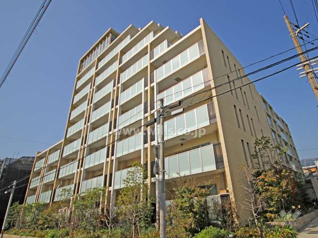 ライオンズ六甲道　記田町の外観(南東側から)