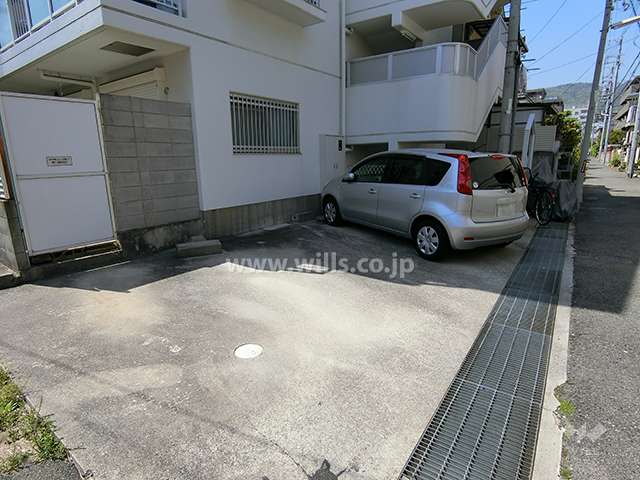 敷地内駐車場（屋外平面式）
