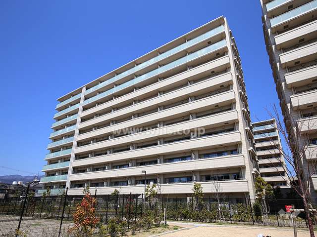 ジオ西宮北口ガーデンズSW棟（南東側から）