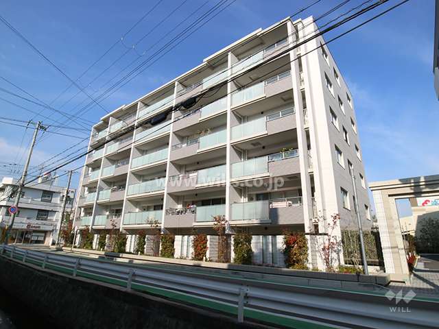 ウェリス門戸厄神の外観（南東側から）