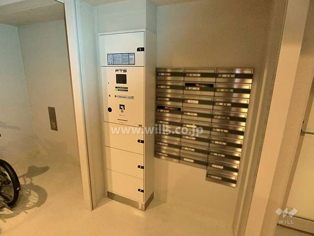 宅配ボックスと共用ポスト