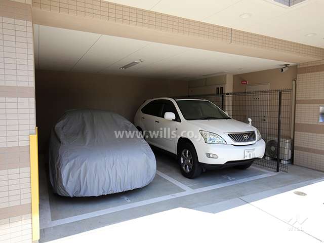 敷地内駐車場（屋内平面式）