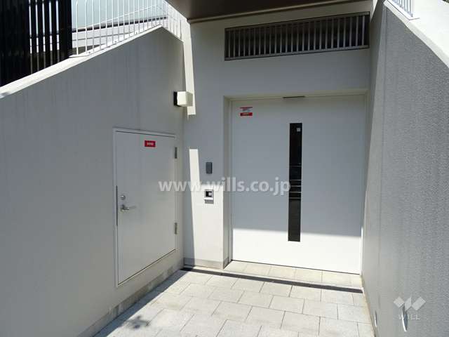 駐輪場出入り口