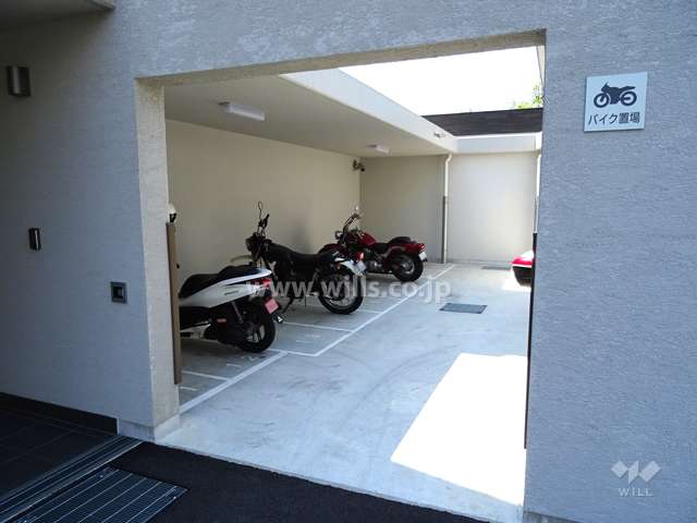 バイク置場