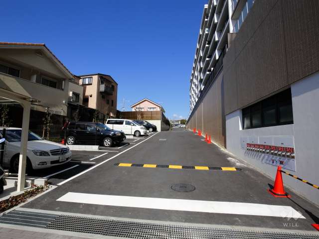 敷地内駐車場（屋外平面式）