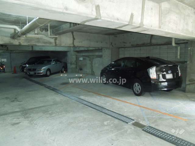 敷地内駐車場（屋内平面式）