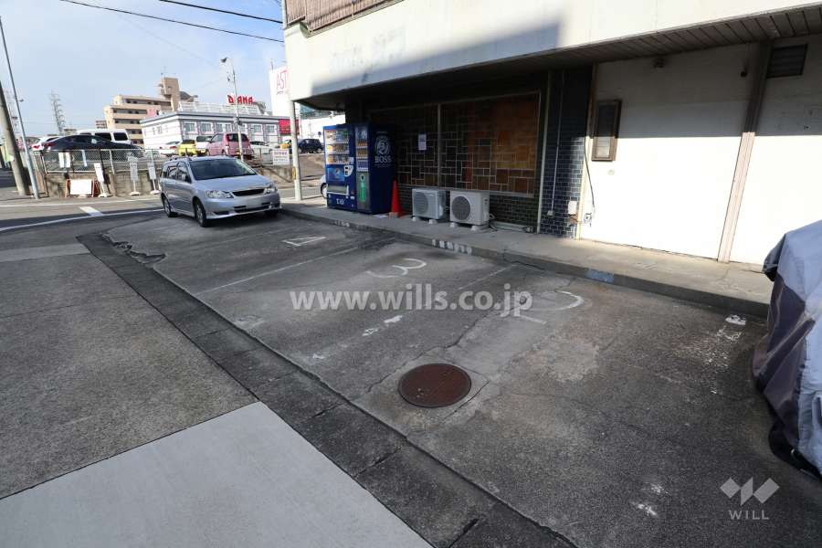 敷地内駐車場（屋外平面式）