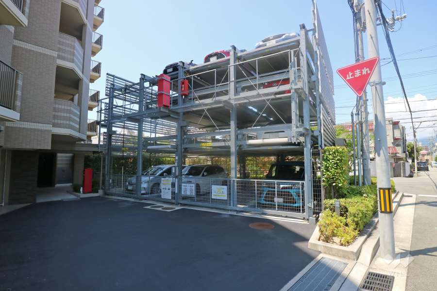 敷地内駐車場（屋外機械式）