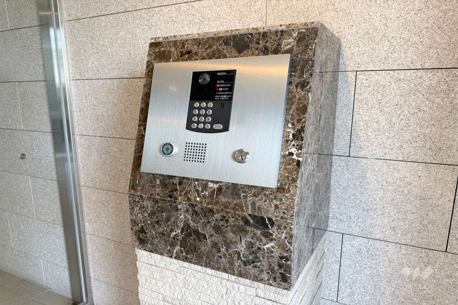 オートロックの操作盤