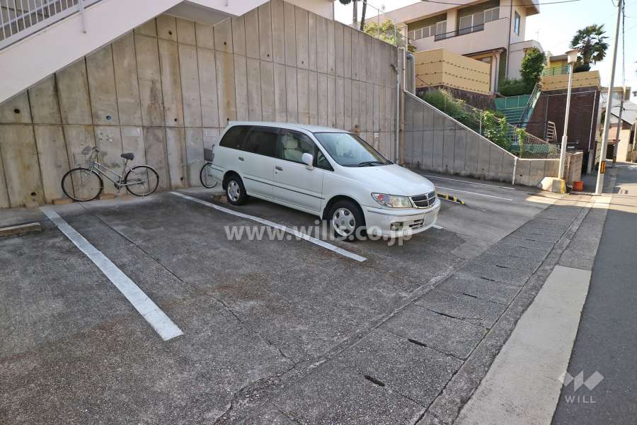 敷地内駐車場（屋外平面式）