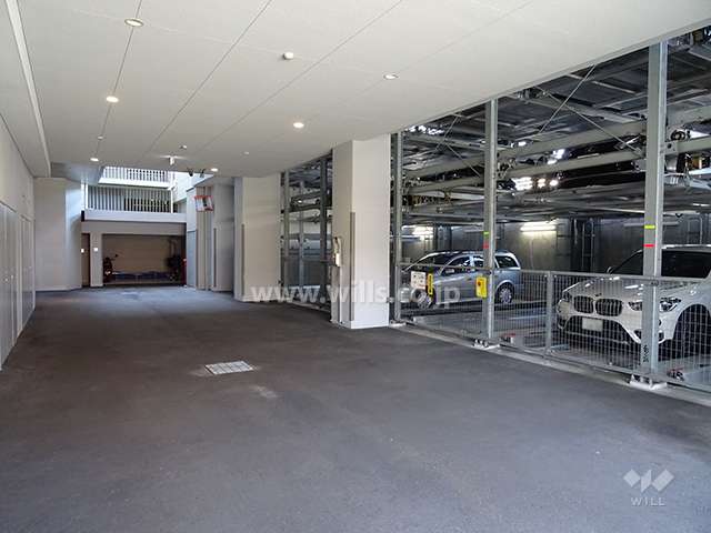 敷地内駐車場（屋内機械式）