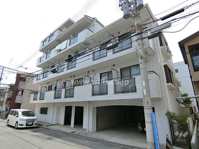 シャルマンフジ御影参番館の外観（北東側から）