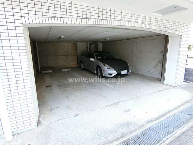 敷地内駐車場（屋内平面式）