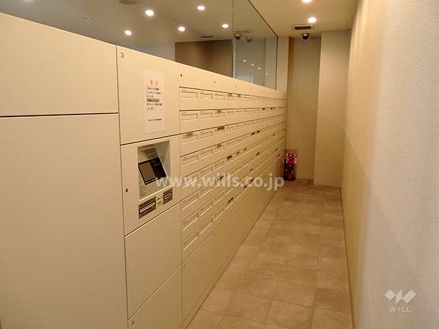 宅配ボックスとポスト