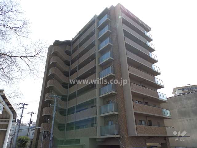 ロイヤルアーク相川の外観(北西側から)