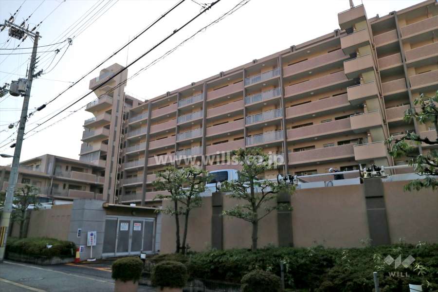 レジオン淡路の外観（北西側から）