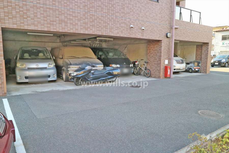 敷地内駐車場(屋内平面式・屋外平面式)
