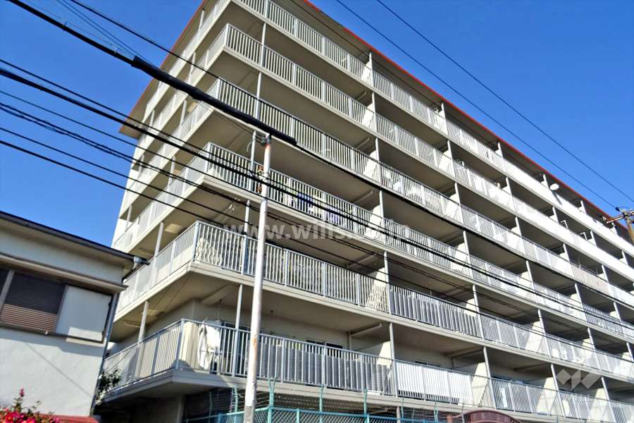 ドルミ淀川の外観（南側から）