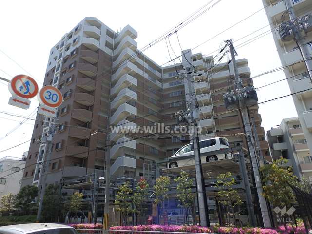 アウレリア上新庄ペアパークスの外観（北東側から）